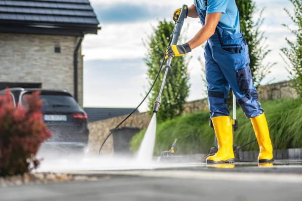 Best Pool Deck Cleaning  in Nassau Bay, TX